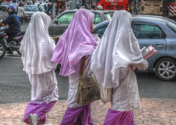 イスラム教の服装 へジャブ
